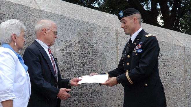 Flaherty letters phot_Pata.jpg